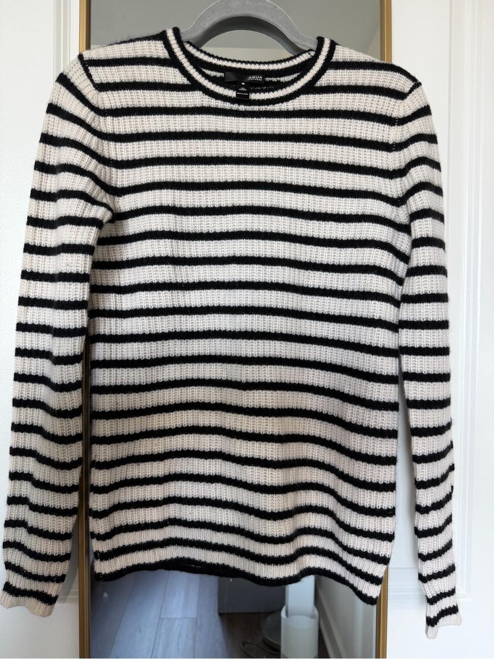 Aqua Striped Crewneck Cashmere Sweater - Black & White